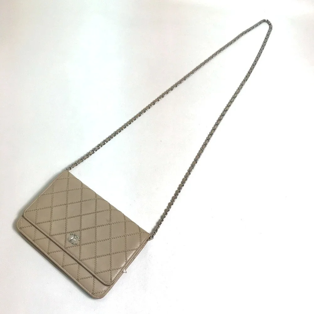 CHANEL Authentic Cream Wallet - Picture 3 of 16